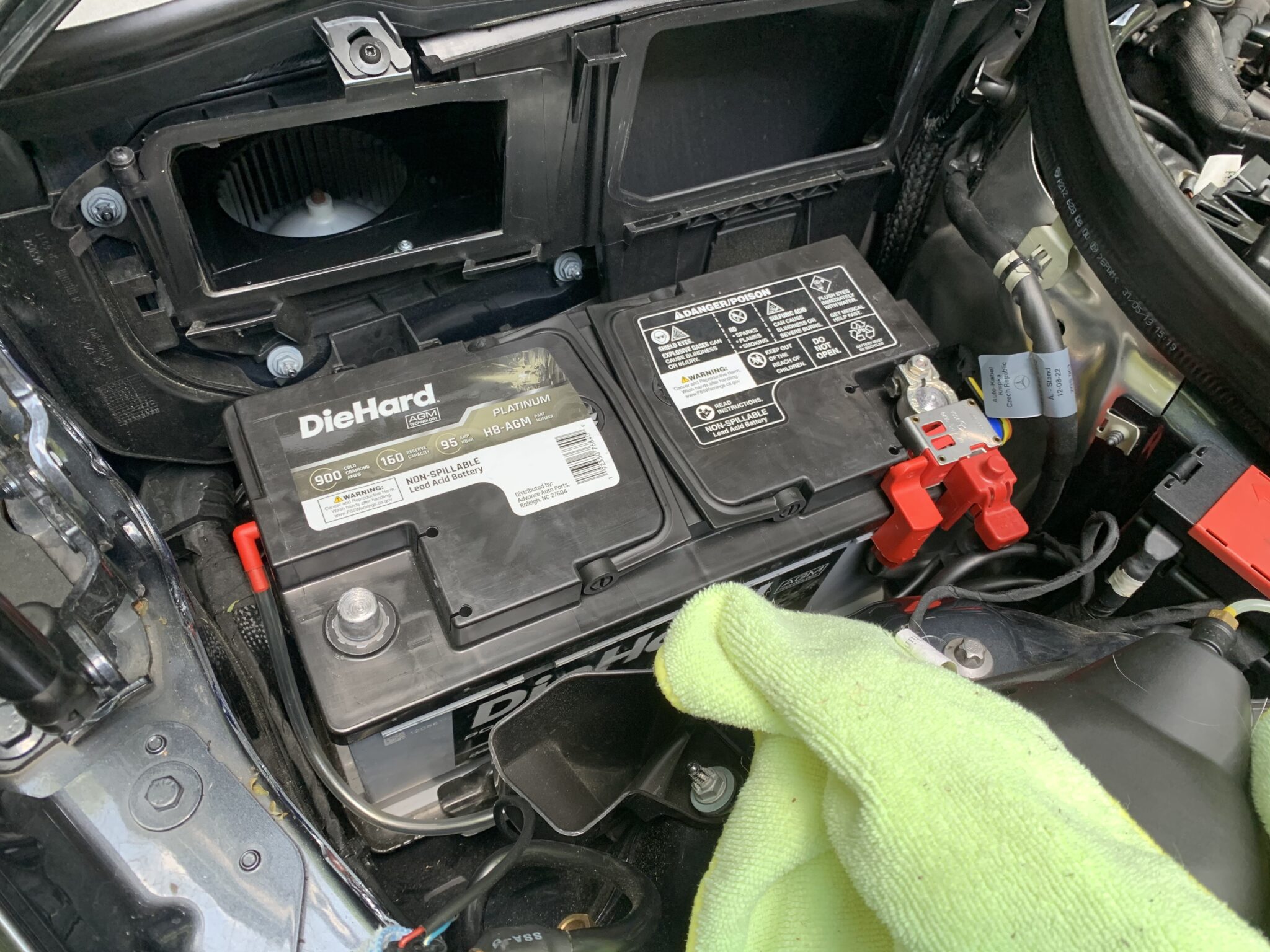 How to Change your Mercedes Main Battery